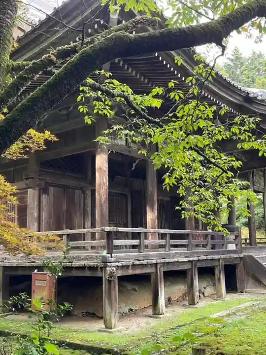 金蔵寺の本殿・本堂