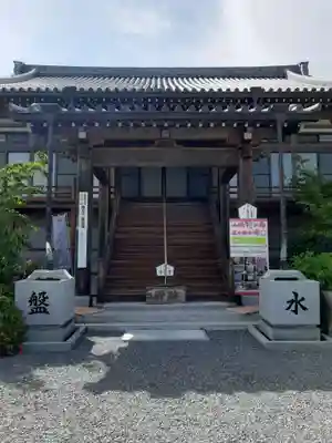 観音寺の本殿・本堂
