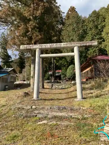 野上岩嶽神社の鳥居