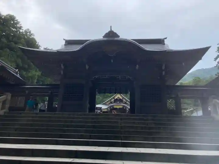 彌彦神社(新潟県)