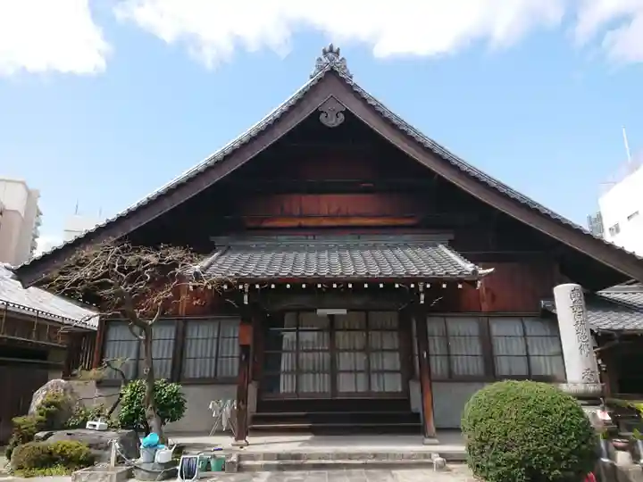 東充寺の本殿・本堂