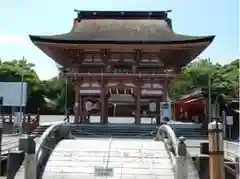 津島神社の山門