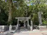 花窟神社の{uncategorized: "未分類", other: "その他", undefined: "問題あり", building: "その他建物", grave: "お墓", sacred_gate: "鳥居", guardian: "狛犬", statue: "像", buddha: "仏像", history: "歴史", nature: "自然", garden: "庭園", animal: "動物", pagoda: "塔", temizu: "手水舎", mountain_gate: "山門・神門", sanctuary: "本殿・本堂", subordinate: "末社・摂社", art: "芸術", scenery: "景色", jizo: "地蔵", ema: "絵馬", goshuin: "御朱印", omikuji: "おみくじ", items: "授与品その他", amulet: "お守り", goshuincho: "御朱印帳", eats: "食事", festival: "お祭り", votive_dance: "神楽", shichigosan: "七五三参", wedding: "結婚式", experience: "体験その他", initially: "初詣", around: "周辺", anti_infection: "感染症対策"}