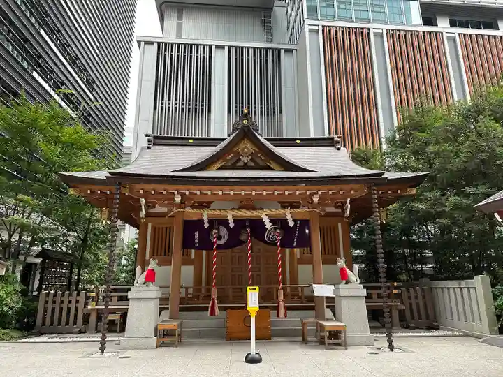 福徳神社(芽吹稲荷)の本殿・本堂