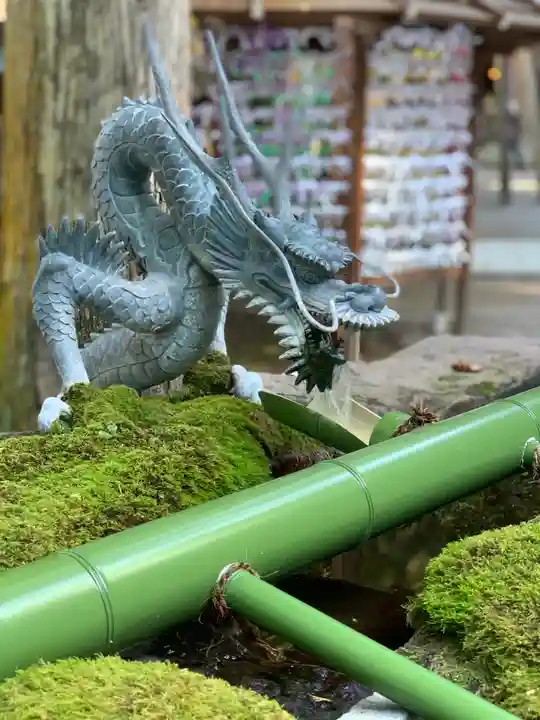 諏訪大社の手水舎