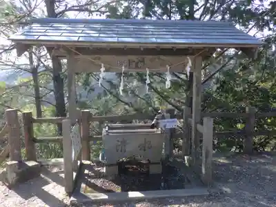 小笠神社の手水舎