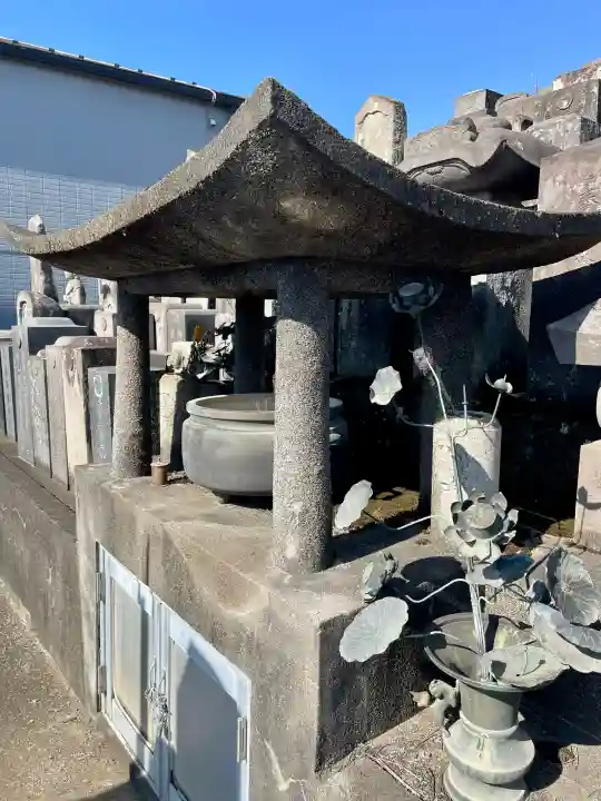 天王院の{uncategorized: "未分類", other: "その他", undefined: "問題あり", building: "その他建物", grave: "お墓", sacred_gate: "鳥居", guardian: "狛犬", statue: "像", buddha: "仏像", history: "歴史", nature: "自然", garden: "庭園", animal: "動物", pagoda: "塔", temizu: "手水舎", mountain_gate: "山門・神門", sanctuary: "本殿・本堂", subordinate: "末社・摂社", art: "芸術", scenery: "景色", jizo: "地蔵", ema: "絵馬", goshuin: "御朱印", omikuji: "おみくじ", items: "授与品その他", amulet: "お守り", goshuincho: "御朱印帳", eats: "食事", festival: "お祭り", votive_dance: "神楽", shichigosan: "七五三参", wedding: "結婚式", experience: "体験その他", initially: "初詣", around: "周辺", anti_infection: "感染症対策"}