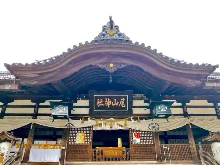 尾山神社の本殿・本堂