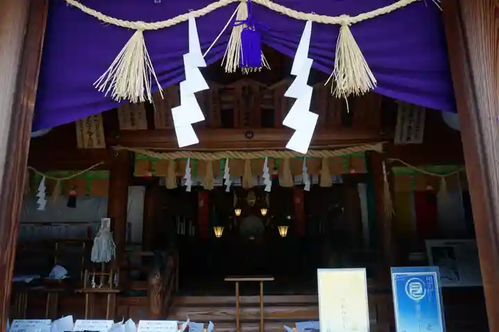 松江護國神社の本殿・本堂