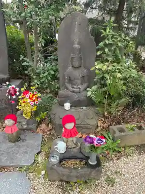 西向聖観世音菩薩の{uncategorized: "未分類", other: "その他", undefined: "問題あり", building: "その他建物", grave: "お墓", sacred_gate: "鳥居", guardian: "狛犬", statue: "像", buddha: "仏像", history: "歴史", nature: "自然", garden: "庭園", animal: "動物", pagoda: "塔", temizu: "手水舎", mountain_gate: "山門・神門", sanctuary: "本殿・本堂", subordinate: "末社・摂社", art: "芸術", scenery: "景色", jizo: "地蔵", ema: "絵馬", goshuin: "御朱印", omikuji: "おみくじ", items: "授与品その他", amulet: "お守り", goshuincho: "御朱印帳", eats: "食事", festival: "お祭り", votive_dance: "神楽", shichigosan: "七五三参", wedding: "結婚式", experience: "体験その他", initially: "初詣", around: "周辺", anti_infection: "感染症対策"}