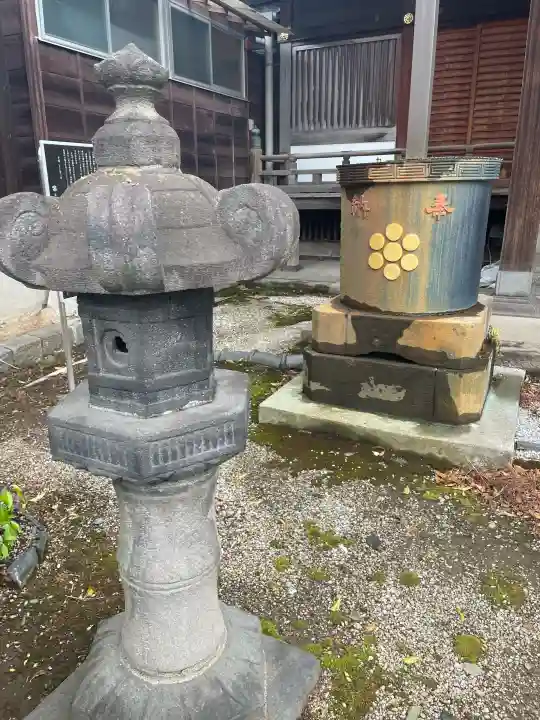 亮朝院の{uncategorized: "未分類", other: "その他", undefined: "問題あり", building: "その他建物", grave: "お墓", sacred_gate: "鳥居", guardian: "狛犬", statue: "像", buddha: "仏像", history: "歴史", nature: "自然", garden: "庭園", animal: "動物", pagoda: "塔", temizu: "手水舎", mountain_gate: "山門・神門", sanctuary: "本殿・本堂", subordinate: "末社・摂社", art: "芸術", scenery: "景色", jizo: "地蔵", ema: "絵馬", goshuin: "御朱印", omikuji: "おみくじ", items: "授与品その他", amulet: "お守り", goshuincho: "御朱印帳", eats: "食事", festival: "お祭り", votive_dance: "神楽", shichigosan: "七五三参", wedding: "結婚式", experience: "体験その他", initially: "初詣", around: "周辺", anti_infection: "感染症対策"}