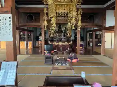 林泉寺の{uncategorized: "未分類", other: "その他", undefined: "問題あり", building: "その他建物", grave: "お墓", sacred_gate: "鳥居", guardian: "狛犬", statue: "像", buddha: "仏像", history: "歴史", nature: "自然", garden: "庭園", animal: "動物", pagoda: "塔", temizu: "手水舎", mountain_gate: "山門・神門", sanctuary: "本殿・本堂", subordinate: "末社・摂社", art: "芸術", scenery: "景色", jizo: "地蔵", ema: "絵馬", goshuin: "御朱印", omikuji: "おみくじ", items: "授与品その他", amulet: "お守り", goshuincho: "御朱印帳", eats: "食事", festival: "お祭り", votive_dance: "神楽", shichigosan: "七五三参", wedding: "結婚式", experience: "体験その他", initially: "初詣", around: "周辺", anti_infection: "感染症対策"}