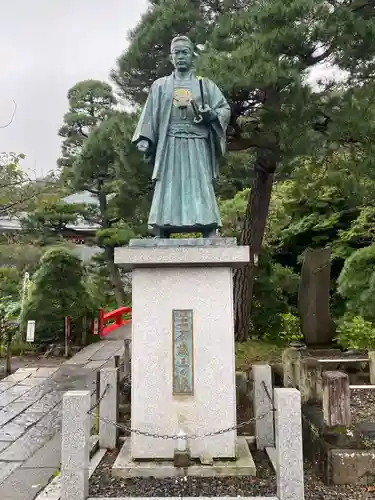 高幡不動尊　金剛寺の像