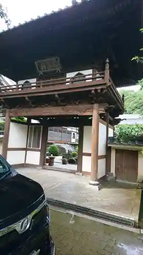 極楽寺の山門