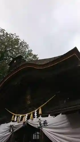 子守神社の本殿