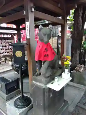 豊川稲荷東京別院の狛犬