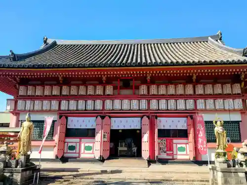 愛染堂勝鬘院の本殿・本堂