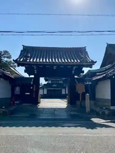 長圓寺の山門