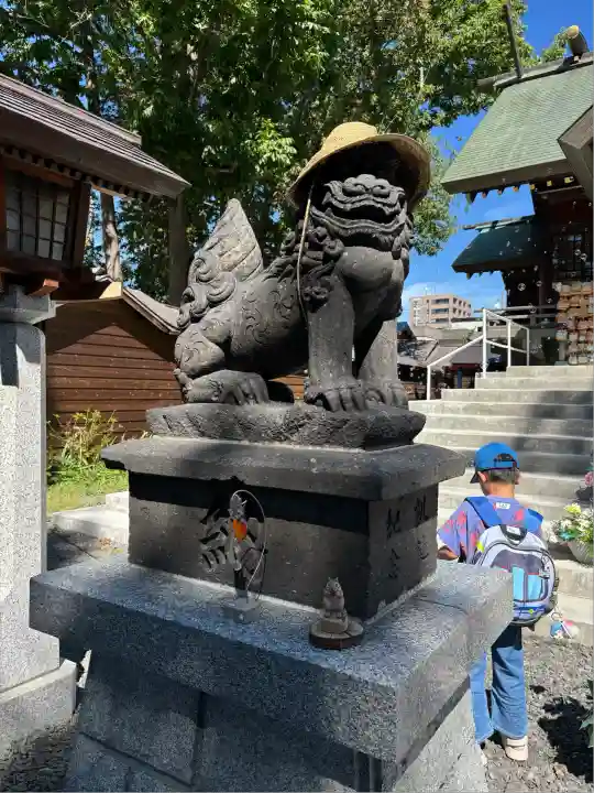 札幌諏訪神社の狛犬