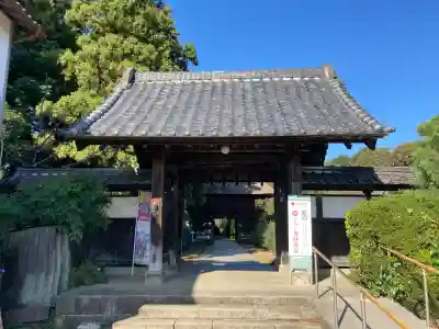茂林寺の{uncategorized: "未分類", other: "その他", undefined: "問題あり", building: "その他建物", grave: "お墓", sacred_gate: "鳥居", guardian: "狛犬", statue: "像", buddha: "仏像", history: "歴史", nature: "自然", garden: "庭園", animal: "動物", pagoda: "塔", temizu: "手水舎", mountain_gate: "山門・神門", sanctuary: "本殿・本堂", subordinate: "末社・摂社", art: "芸術", scenery: "景色", jizo: "地蔵", ema: "絵馬", goshuin: "御朱印", omikuji: "おみくじ", items: "授与品その他", amulet: "お守り", goshuincho: "御朱印帳", eats: "食事", festival: "お祭り", votive_dance: "神楽", shichigosan: "七五三参", wedding: "結婚式", experience: "体験その他", initially: "初詣", around: "周辺", anti_infection: "感染症対策"}