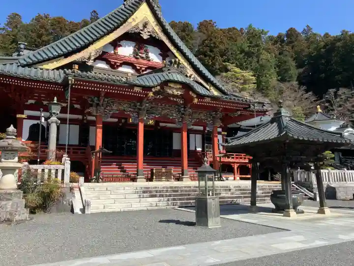 久遠寺の{uncategorized: "未分類", other: "その他", undefined: "問題あり", building: "その他建物", grave: "お墓", sacred_gate: "鳥居", guardian: "狛犬", statue: "像", buddha: "仏像", history: "歴史", nature: "自然", garden: "庭園", animal: "動物", pagoda: "塔", temizu: "手水舎", mountain_gate: "山門・神門", sanctuary: "本殿・本堂", subordinate: "末社・摂社", art: "芸術", scenery: "景色", jizo: "地蔵", ema: "絵馬", goshuin: "御朱印", omikuji: "おみくじ", items: "授与品その他", amulet: "お守り", goshuincho: "御朱印帳", eats: "食事", festival: "お祭り", votive_dance: "神楽", shichigosan: "七五三参", wedding: "結婚式", experience: "体験その他", initially: "初詣", around: "周辺", anti_infection: "感染症対策"}