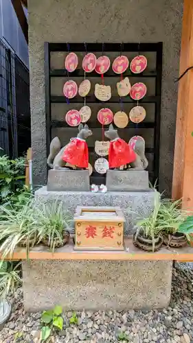 五十稲荷神社(栄寿稲荷神社)の狛犬