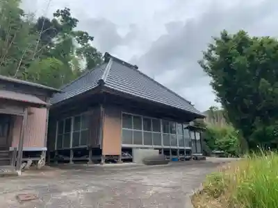 来福寺の本殿・本堂