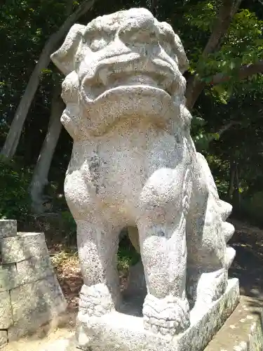 青江神社の狛犬