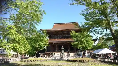 金峯山寺の本殿・本堂