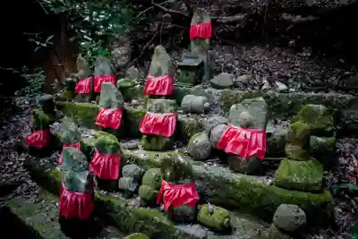 二井寺山極楽寺の地蔵