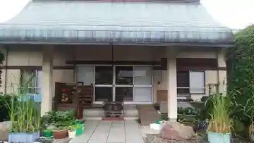 信照寺の本殿・本堂