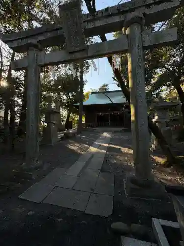 大井神社の{uncategorized: "未分類", other: "その他", undefined: "問題あり", building: "その他建物", grave: "お墓", sacred_gate: "鳥居", guardian: "狛犬", statue: "像", buddha: "仏像", history: "歴史", nature: "自然", garden: "庭園", animal: "動物", pagoda: "塔", temizu: "手水舎", mountain_gate: "山門・神門", sanctuary: "本殿・本堂", subordinate: "末社・摂社", art: "芸術", scenery: "景色", jizo: "地蔵", ema: "絵馬", goshuin: "御朱印", omikuji: "おみくじ", items: "授与品その他", amulet: "お守り", goshuincho: "御朱印帳", eats: "食事", festival: "お祭り", votive_dance: "神楽", shichigosan: "七五三参", wedding: "結婚式", experience: "体験その他", initially: "初詣", around: "周辺", anti_infection: "感染症対策"}