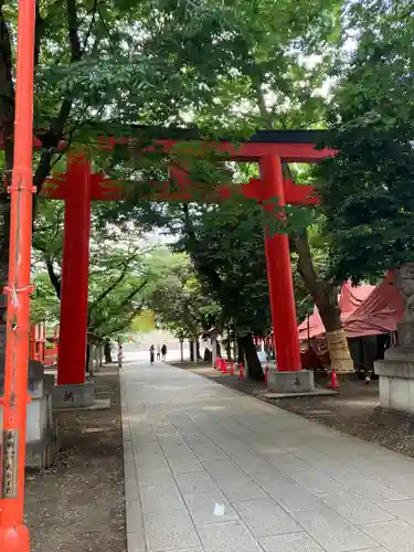 花園神社の鳥居