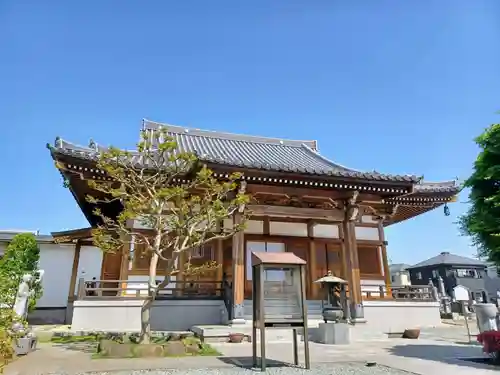 蓮光寺の本殿・本堂