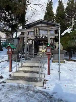 湯倉神社の末社・摂社