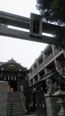 神楽坂若宮八幡神社の鳥居
