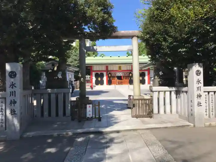 池袋氷川神社の鳥居