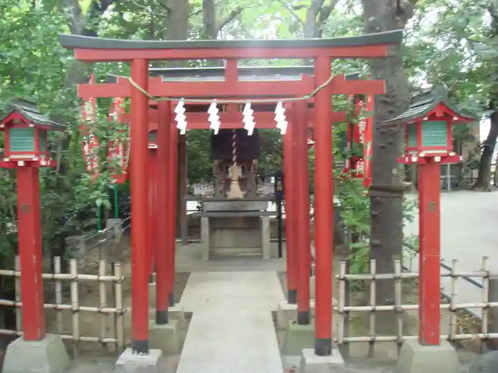 新田神社の末社・摂社