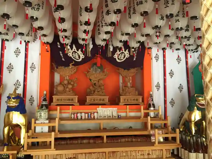 種貸社(住吉大社末社)の本殿・本堂