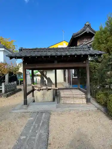 本福寺の手水舎