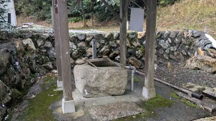 八雲神社の{uncategorized: "未分類", other: "その他", undefined: "問題あり", building: "その他建物", grave: "お墓", sacred_gate: "鳥居", guardian: "狛犬", statue: "像", buddha: "仏像", history: "歴史", nature: "自然", garden: "庭園", animal: "動物", pagoda: "塔", temizu: "手水舎", mountain_gate: "山門・神門", sanctuary: "本殿・本堂", subordinate: "末社・摂社", art: "芸術", scenery: "景色", jizo: "地蔵", ema: "絵馬", goshuin: "御朱印", omikuji: "おみくじ", items: "授与品その他", amulet: "お守り", goshuincho: "御朱印帳", eats: "食事", festival: "お祭り", votive_dance: "神楽", shichigosan: "七五三参", wedding: "結婚式", experience: "体験その他", initially: "初詣", around: "周辺", anti_infection: "感染症対策"}