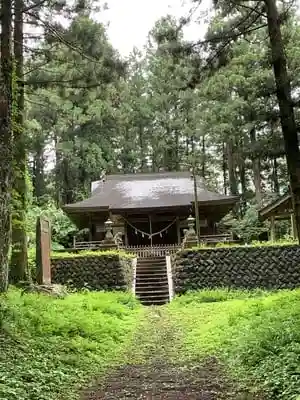 国神神社の本殿