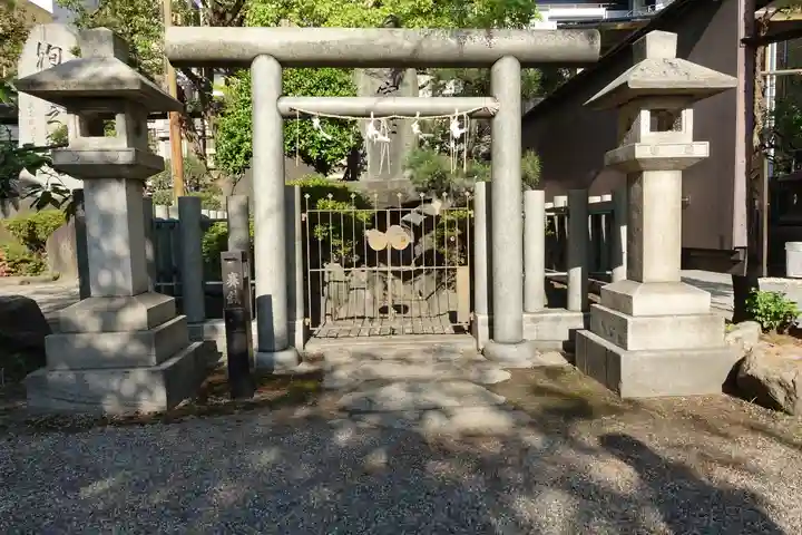 難波八阪神社の末社・摂社