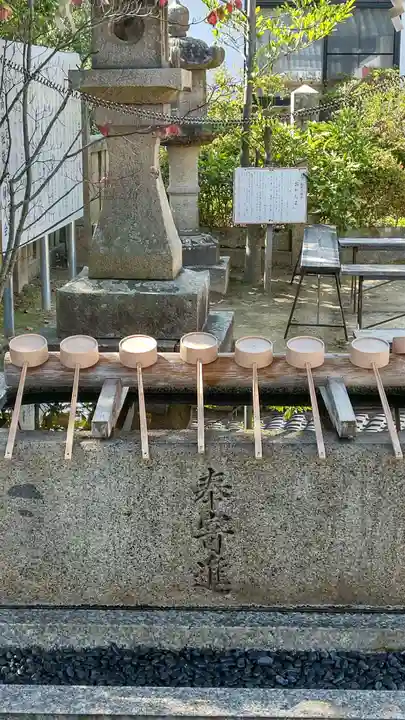 足高神社の手水舎