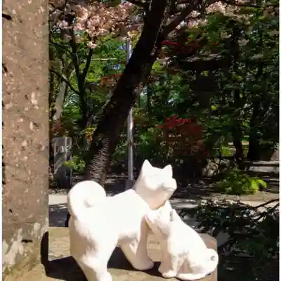 彌彦神社　(伊夜日子神社)の像