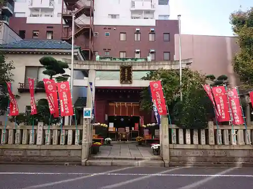 笠間稲荷神社 東京別社の鳥居