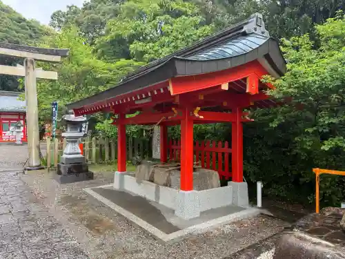 阿須賀神社の{uncategorized: "未分類", other: "その他", undefined: "問題あり", building: "その他建物", grave: "お墓", sacred_gate: "鳥居", guardian: "狛犬", statue: "像", buddha: "仏像", history: "歴史", nature: "自然", garden: "庭園", animal: "動物", pagoda: "塔", temizu: "手水舎", mountain_gate: "山門・神門", sanctuary: "本殿・本堂", subordinate: "末社・摂社", art: "芸術", scenery: "景色", jizo: "地蔵", ema: "絵馬", goshuin: "御朱印", omikuji: "おみくじ", items: "授与品その他", amulet: "お守り", goshuincho: "御朱印帳", eats: "食事", festival: "お祭り", votive_dance: "神楽", shichigosan: "七五三参", wedding: "結婚式", experience: "体験その他", initially: "初詣", around: "周辺", anti_infection: "感染症対策"}