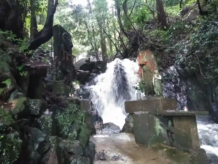 龍神の滝のその他建物