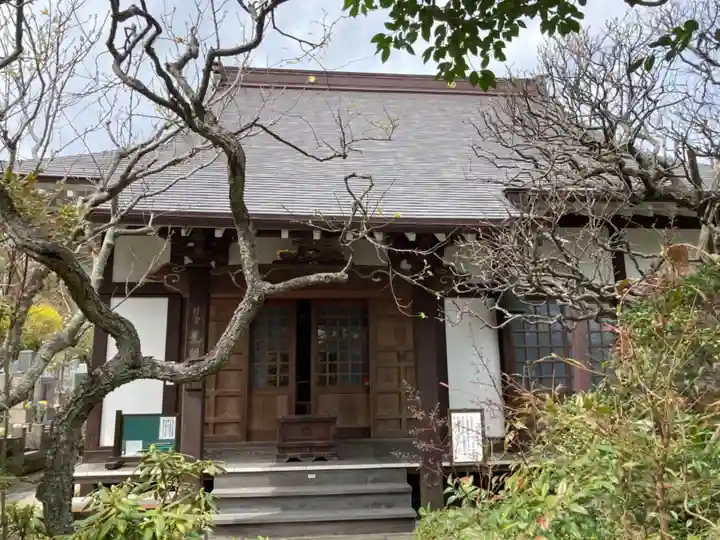 光照寺の本殿・本堂