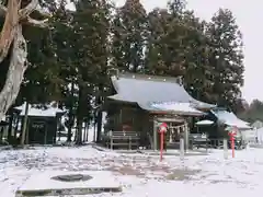 神明社の本殿